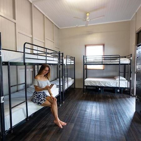 The Jack Backpackers Hostel Cairns Exterior photo