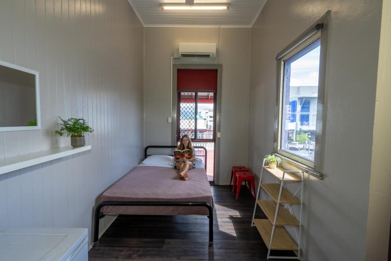 The Jack Backpackers Hostel Cairns Exterior photo