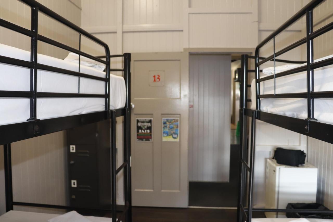 The Jack Backpackers Hostel Cairns Exterior photo