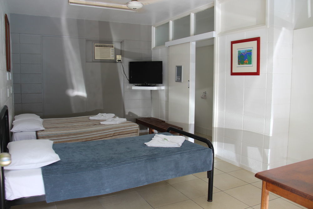 The Jack Backpackers Hostel Cairns Exterior photo