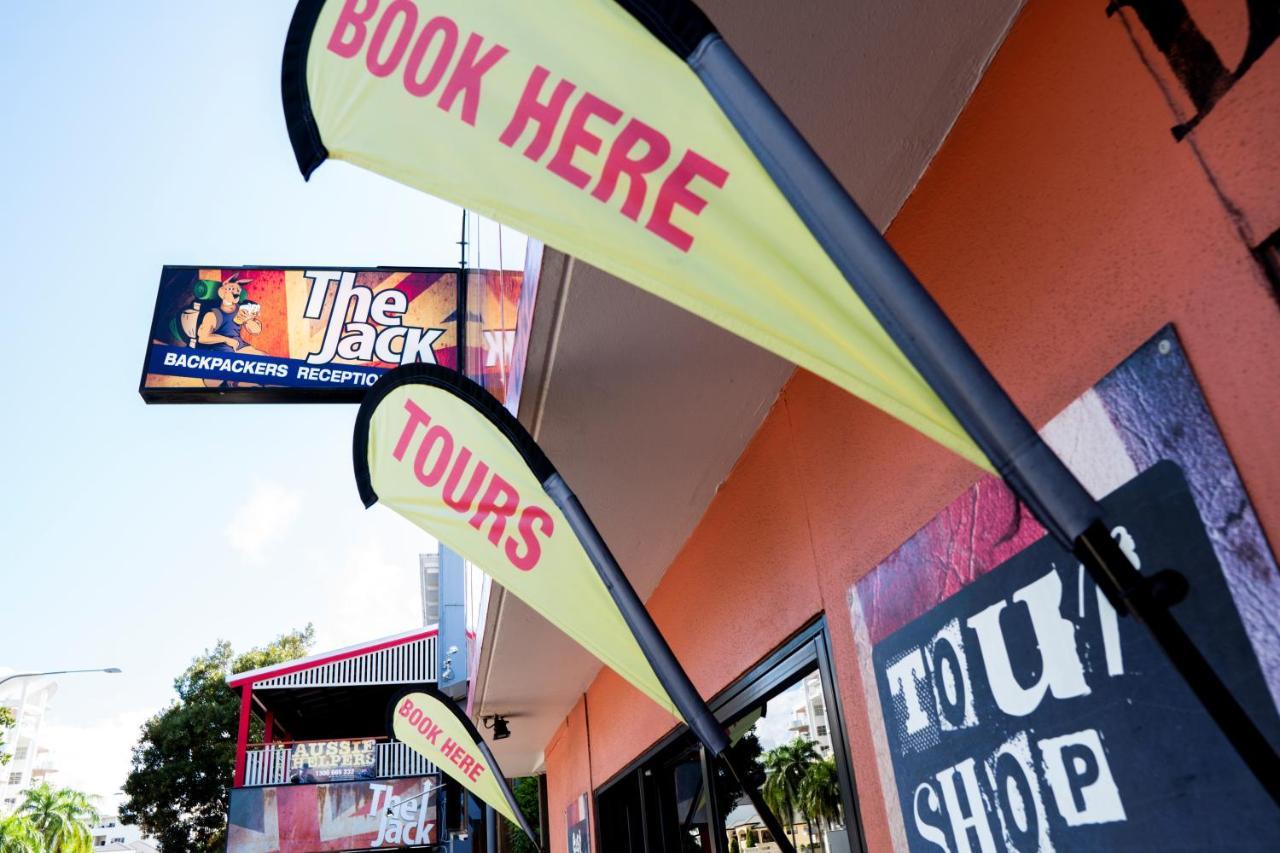 The Jack Backpackers Hostel Cairns Exterior photo